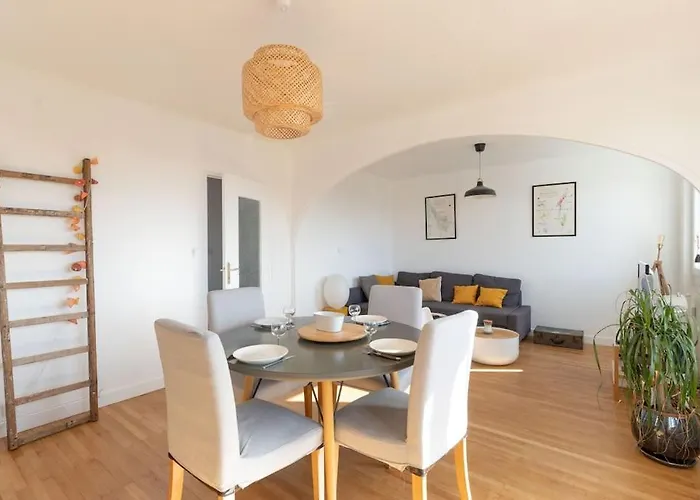 Grand Appartement Cosy - Parking & Balcon